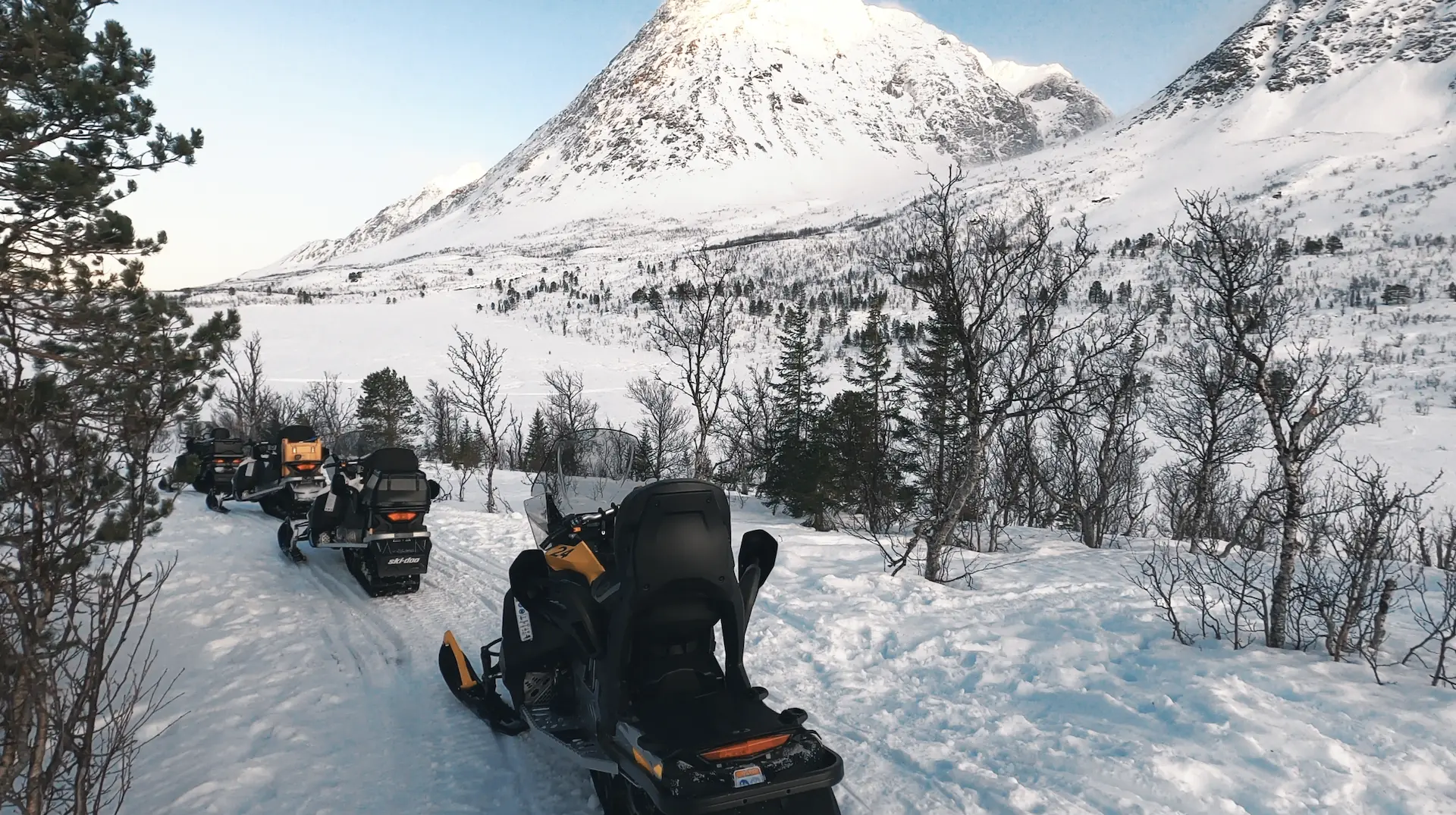 Lyngen Snowmobile Safari